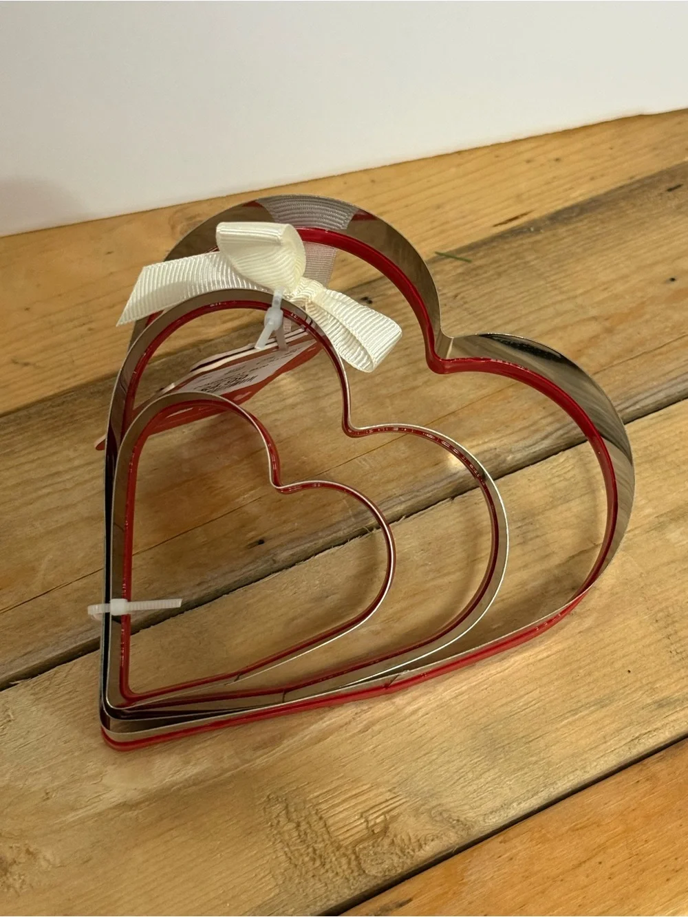 The Bake Shop 3-Piece Red Heart Cookie Cutter Set - NWT